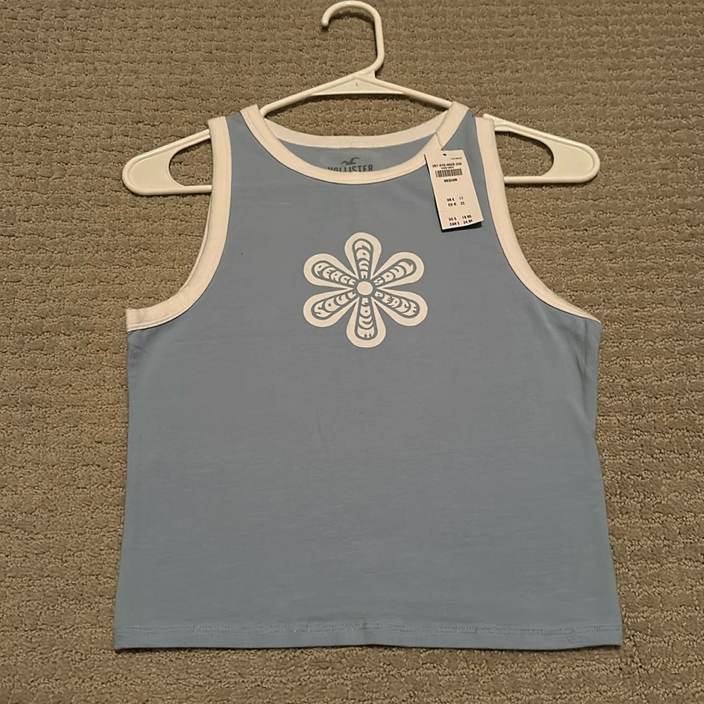nwt hollister crop top